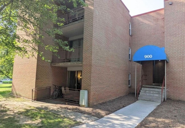 1-Bedroom Condo in Blacksburg - 1-Bedroom Condo in Blacksburg