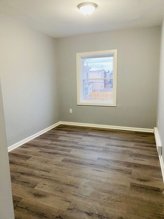 Building Photo - Anika Homes 3 Bedroom