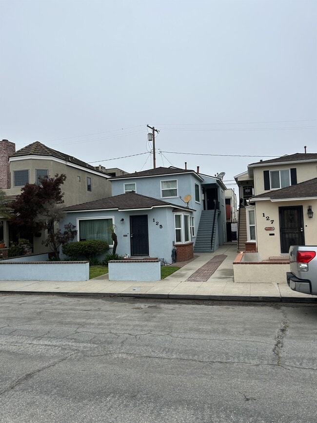 Building Photo - 125 La Verne Ave
