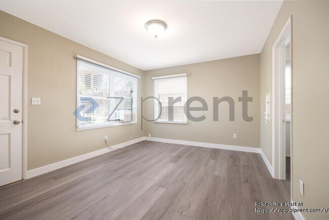 Foto del edificio - 3313 Herman Ave