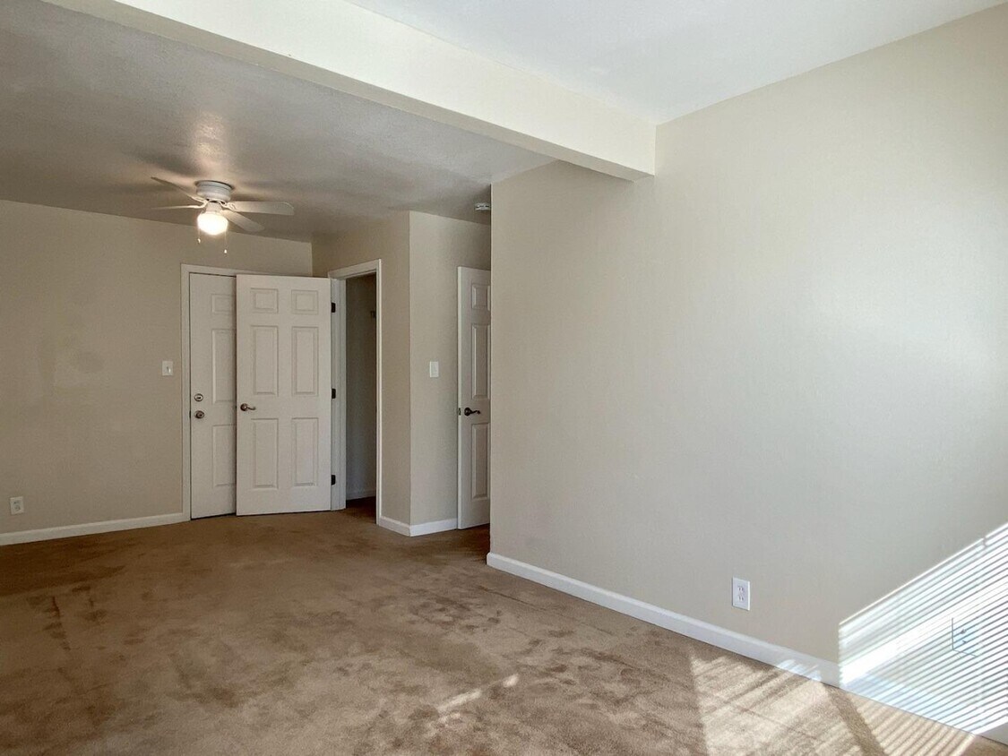 Foto principal - 460 S 4th St