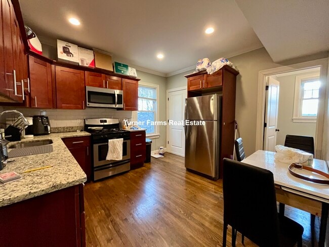 Foto del edificio - 47 Beech Glen St