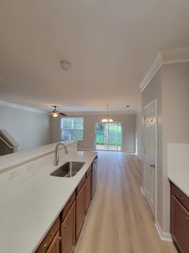 Building Photo - 3976 Carlinswood Way