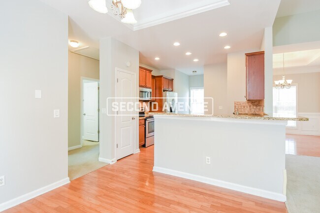 Foto del edificio - 808 N Bay Overlook