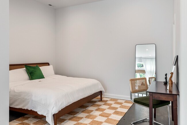 Foto del edificio - 4451 SE Division St