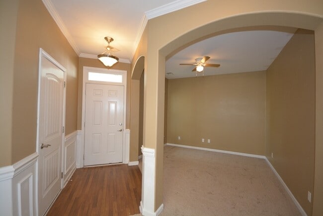 Building Photo - 58 Spring Lakes Cir