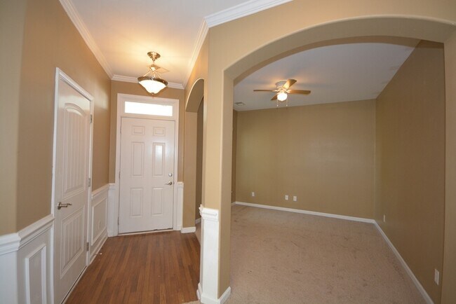 Foto del edificio - 58 Spring Lakes Cir
