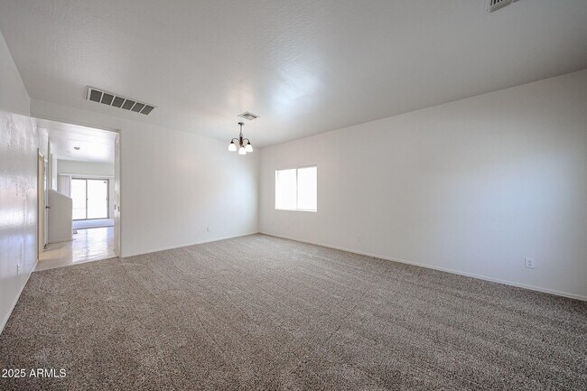 Building Photo - 5433 W Glass Ln