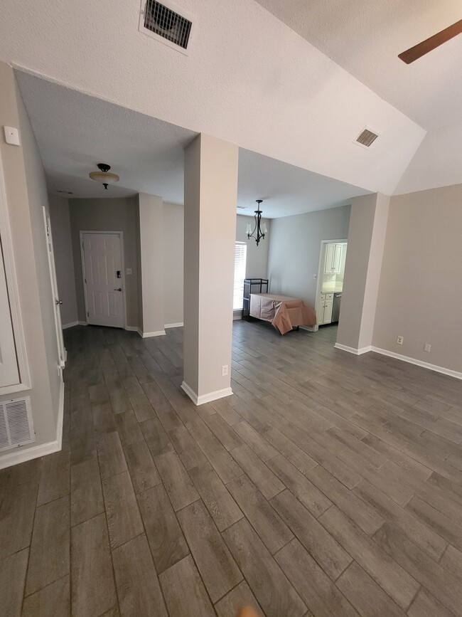 Living/Dining Room - 6100 Fern Ct