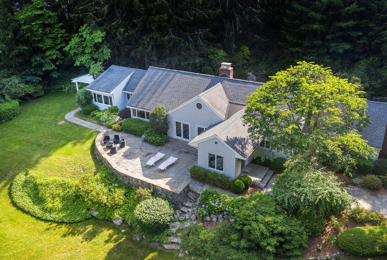 Photo - 117 Tobys Ln (New Canaan, CT)