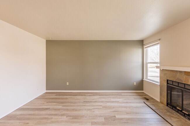 Foto del edificio - Renovated 2 bedroom 1 bathroom home