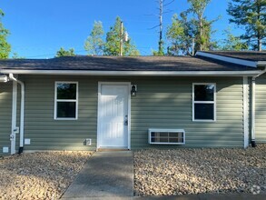 Building Photo - 402 Mt Bethel Rd