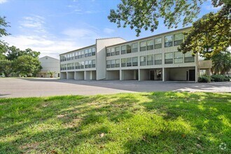 Building Photo - 710 S Mobile St