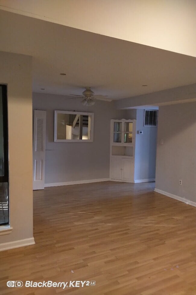 Foto del edificio - 18531 Split Rock Ln
