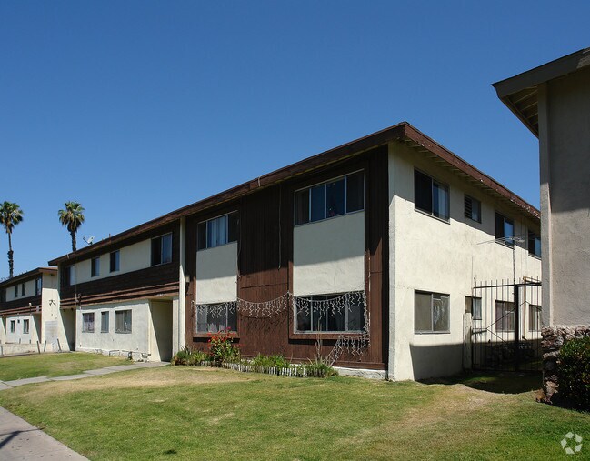 Building Photo - 11761 Stuart Dr