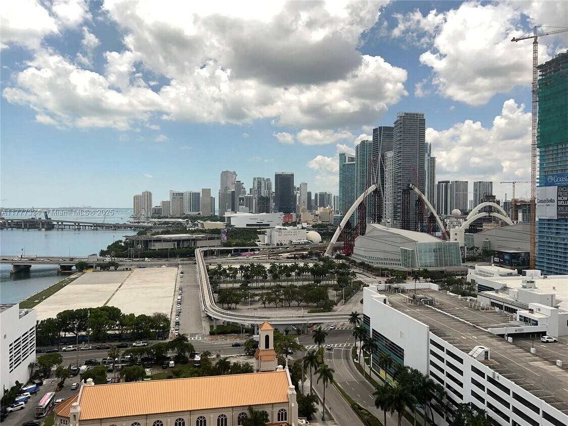 Foto principal - 1717 N Bayshore Dr