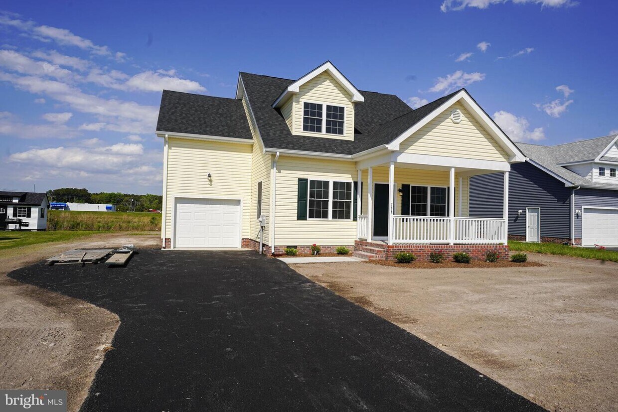 1713 Cedar St, City, MD 21851