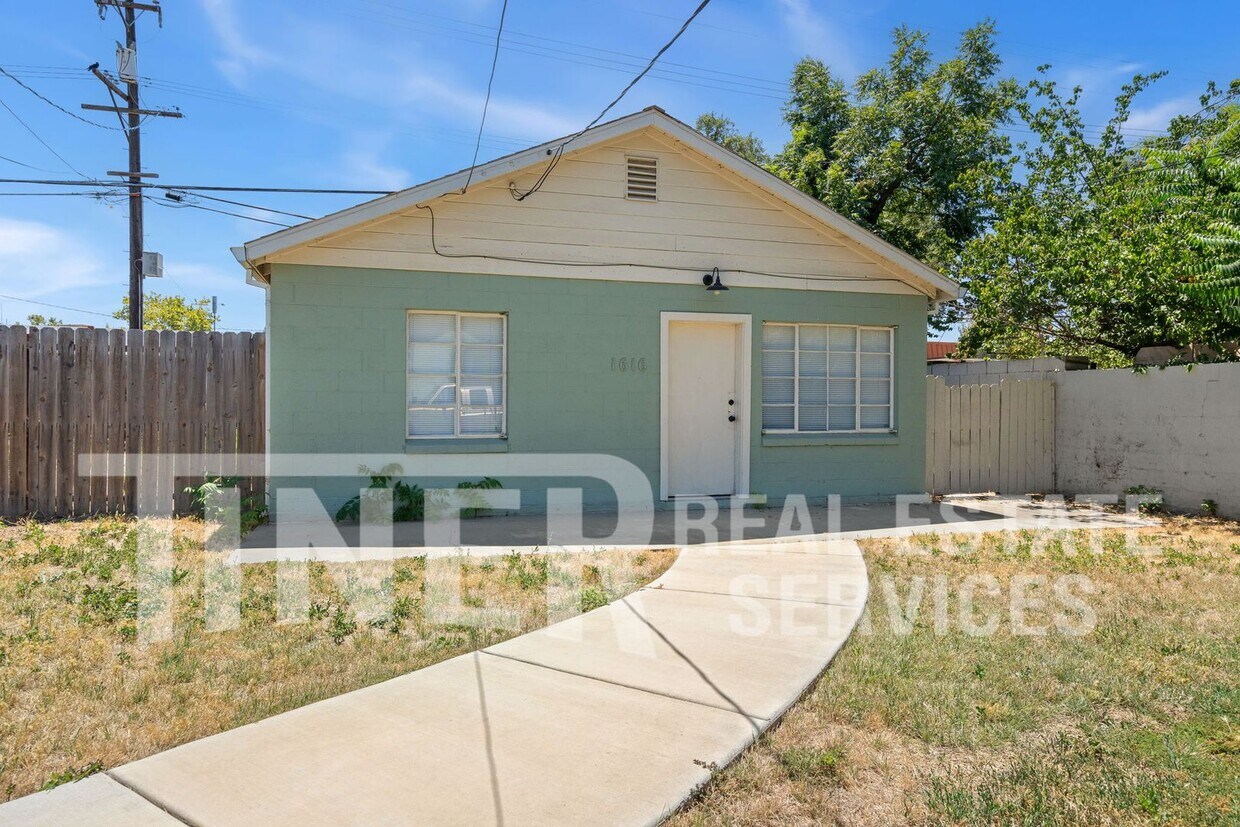 Primary Photo - 1616 El Monte Ave