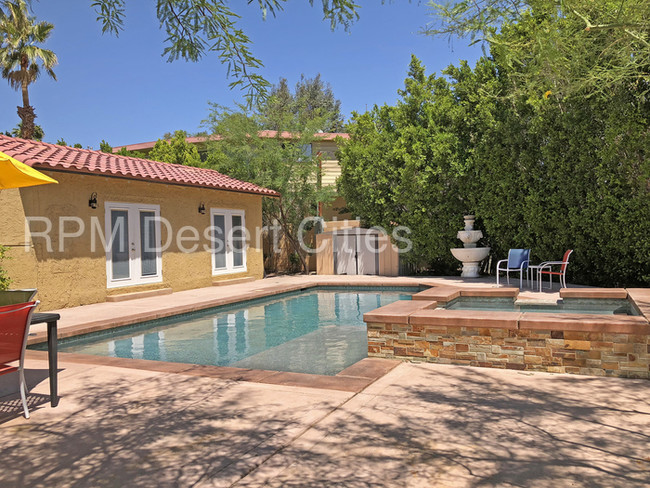 Foto del edificio - Perfect One Bedroom Casita in Palm Springs!