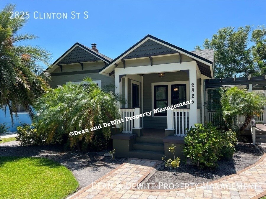 Foto principal - 2825 Clinton St S