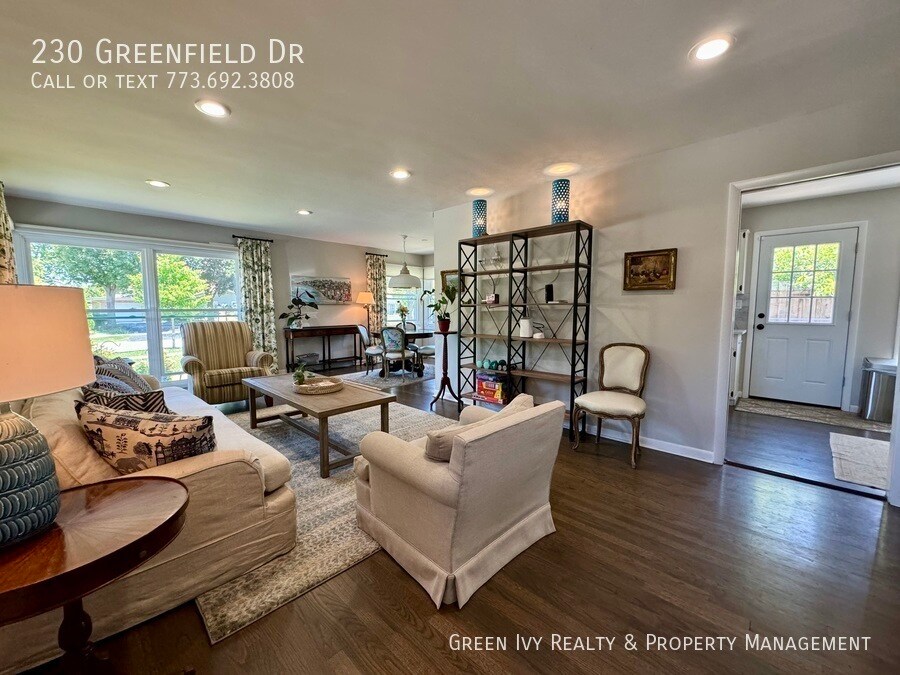 Primary Photo - Amazing 3 bed Single Family Home in Glenview
