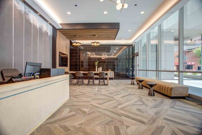 Foto del edificio - 448 N State St