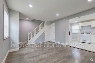 Building Photo - 118-120-120 Lenox Ave