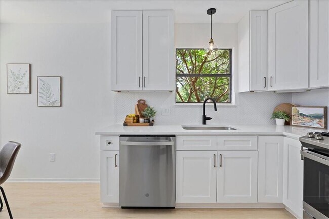 Foto del edificio - 12118 Acorn Creek Trail