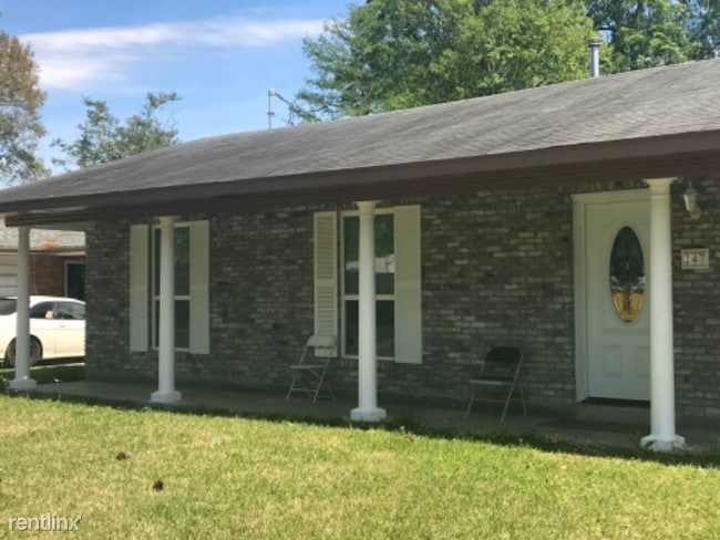 Building Photo - 4 br, 1.5 bath House - 247 Bonnie Dr