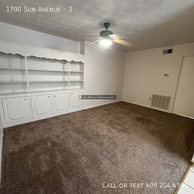 Foto del edificio - 1700 Sun Ave