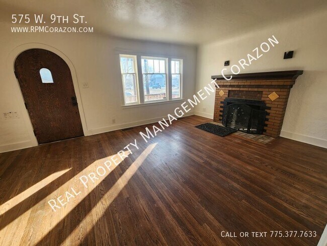 Foto del edificio - 575 W 9th St