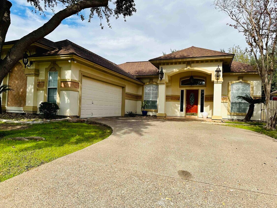 514 Sandpiper Ln, Laredo, TX 78045 House for Rent in Laredo, TX