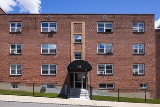 Building Photo - 12 Vinal St