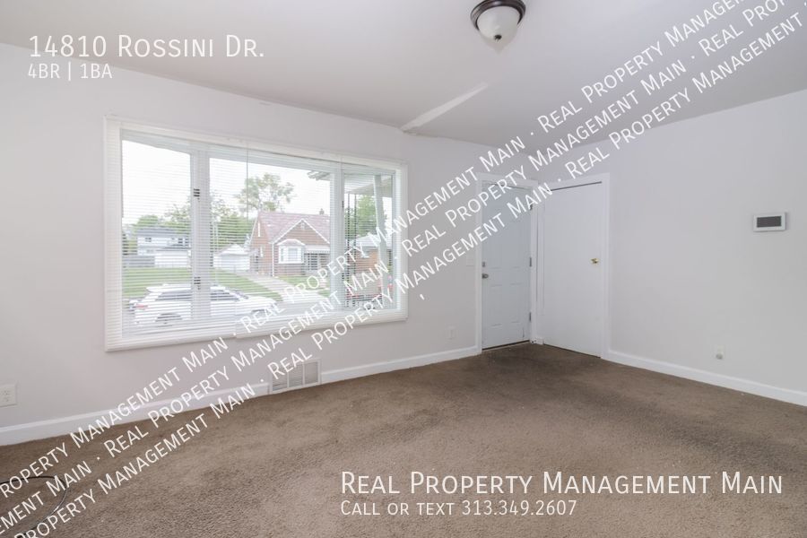 Foto principal - 4 Bed on Rossini Drive
