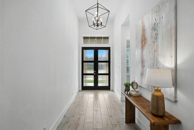 Building Photo - 220 Corazon