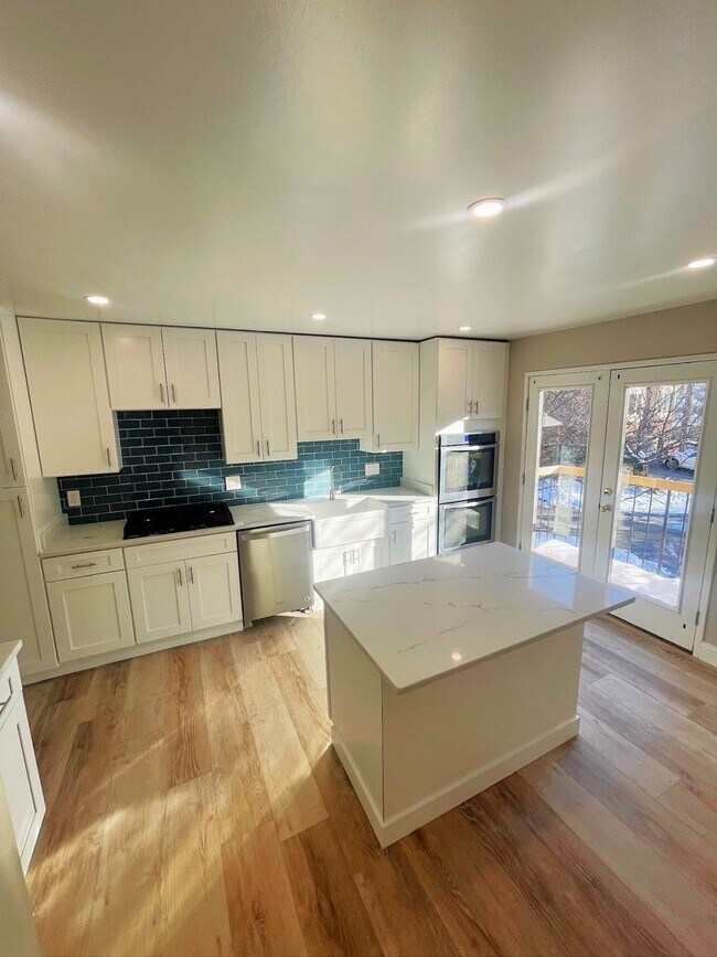Photo - Newly Renovated 3 Level Townhome!