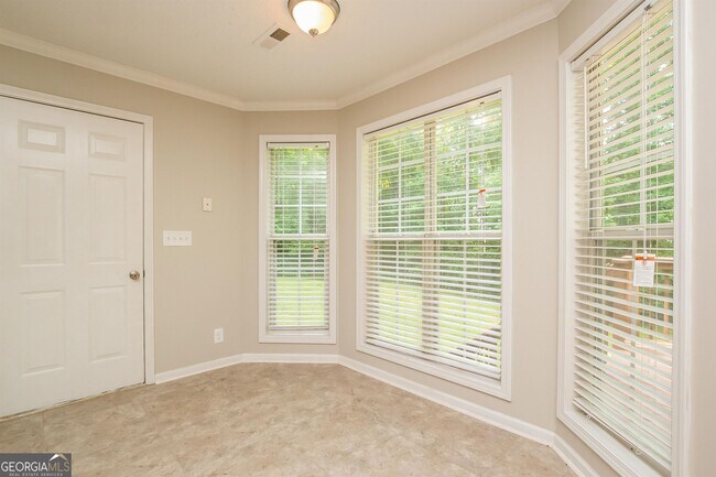 Foto del edificio - 730 Pinehurst Dr