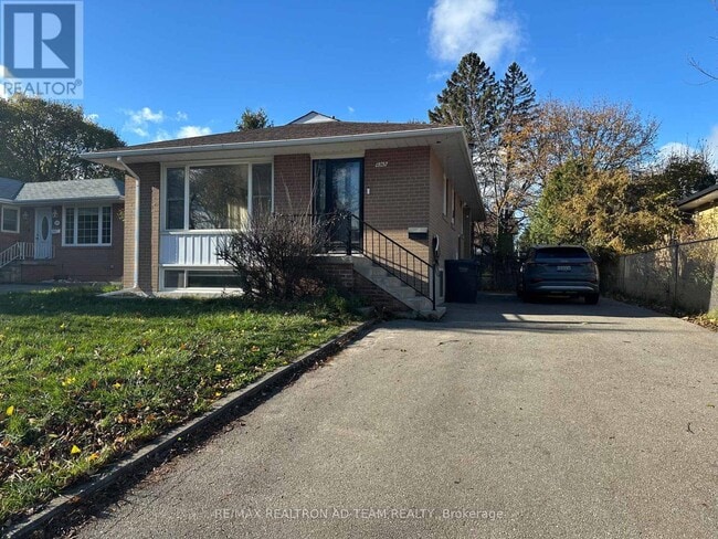 Building Photo - 2365 Bostock Crescent