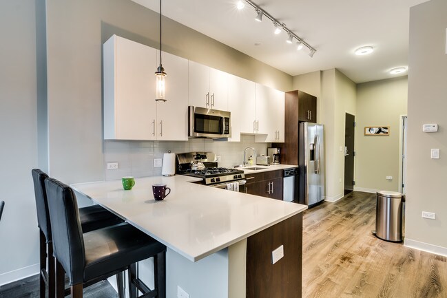 851 West | Cocina del apartamento modelo - 851 West