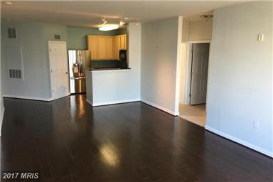 Foto del edificio - Spacious Condo in Great Location