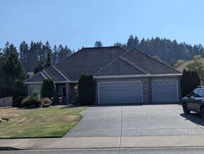 Building Photo - 9535 Piperhill Dr SE
