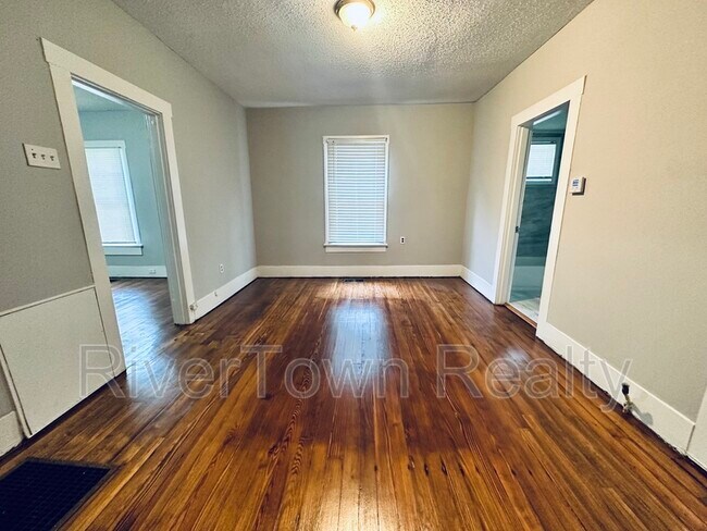 Foto del edificio - 3622 Faxon Ave