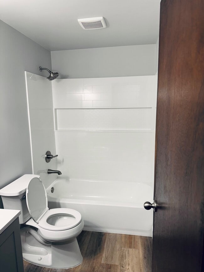 New renovated bathroom. - 268 Robert Dr