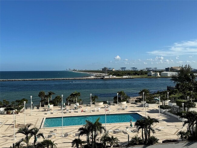 Foto del edificio - 2100 S Ocean Ln