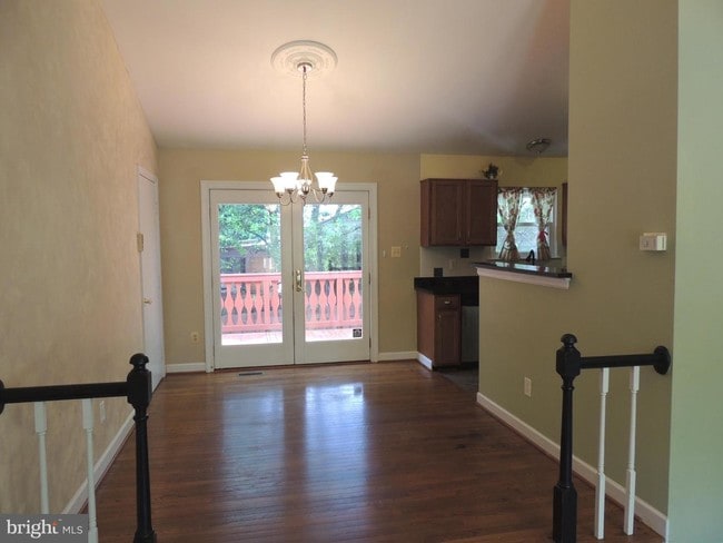 Building Photo - 6100 Barros Dr