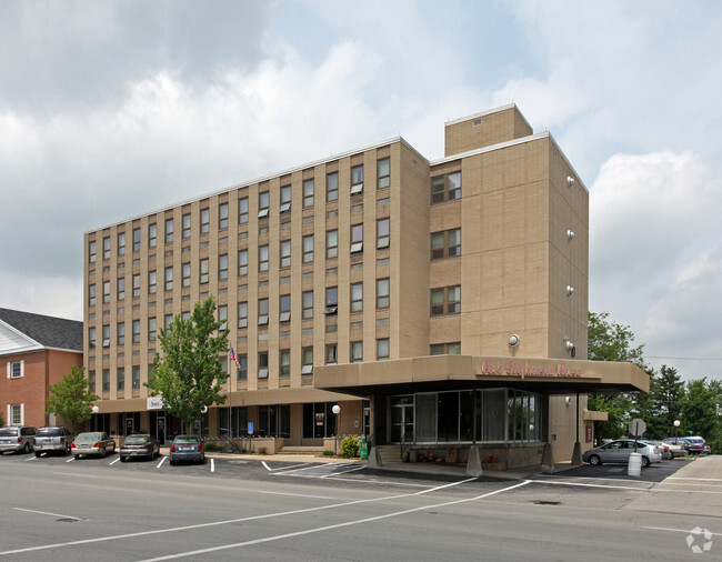 Building Photo - Fort Stevenson House Apartments