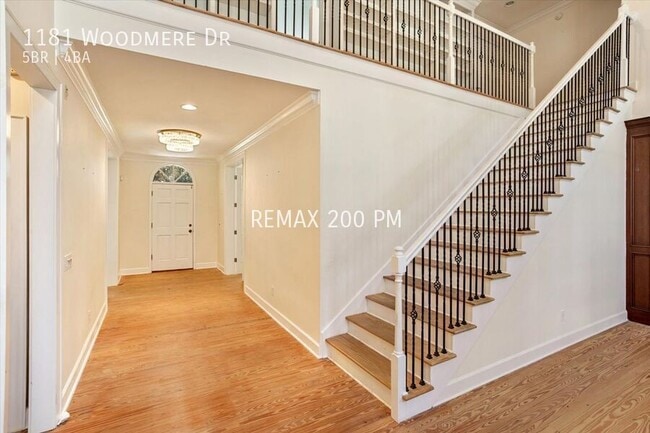 Foto del edificio - 1181 Woodmere Dr