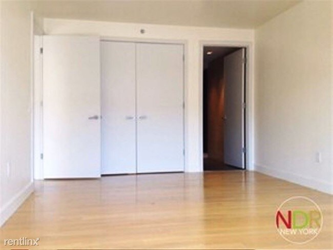 Foto del edificio - 236 Greene Ave