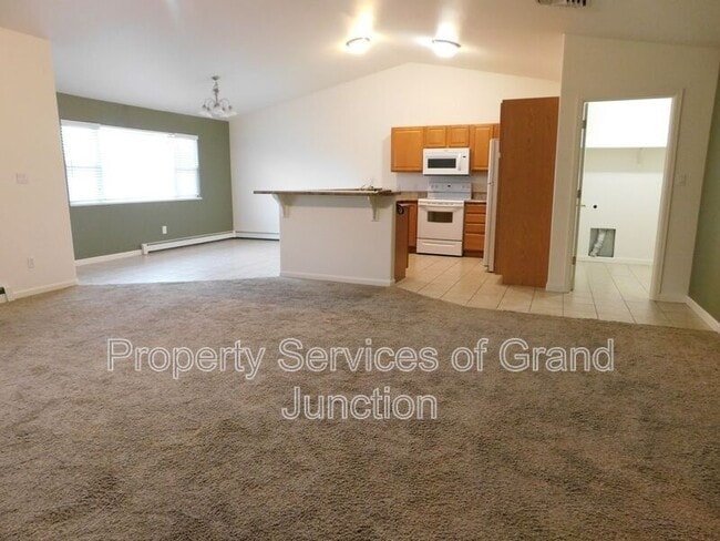 Photo - 3016 Oakwood Drive House