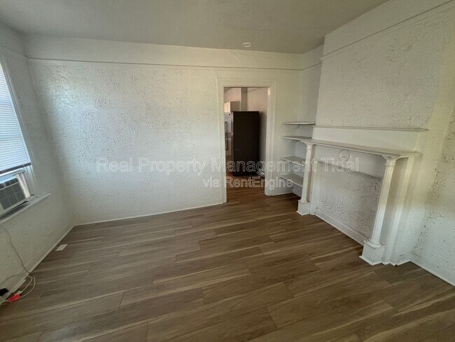 Foto del edificio - 821 Mt Vernon Ave